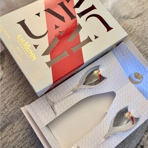 G.H. Mumm Grand Cordon Brut Gift Set with 2 Flute Glasses (no champagne) NWT